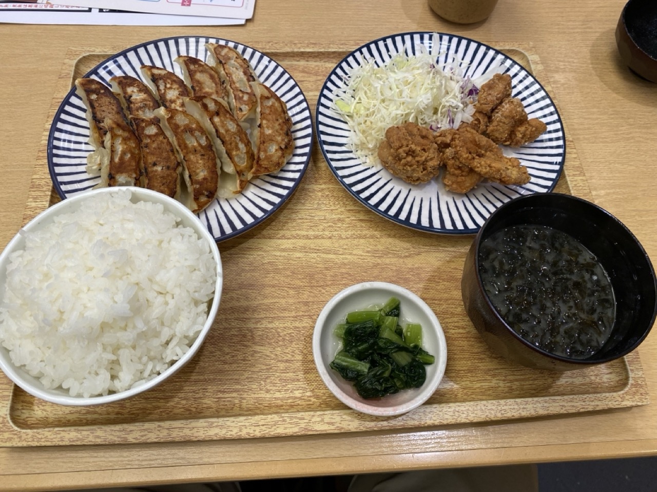 位于名古屋市天白区原站附近的「天狗大食堂 名古屋原店」，是一家兼具定食餐厅与居酒屋